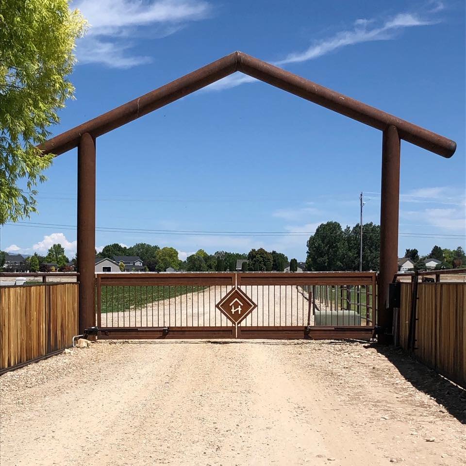 Rafter H Arena & Horse Hotel
