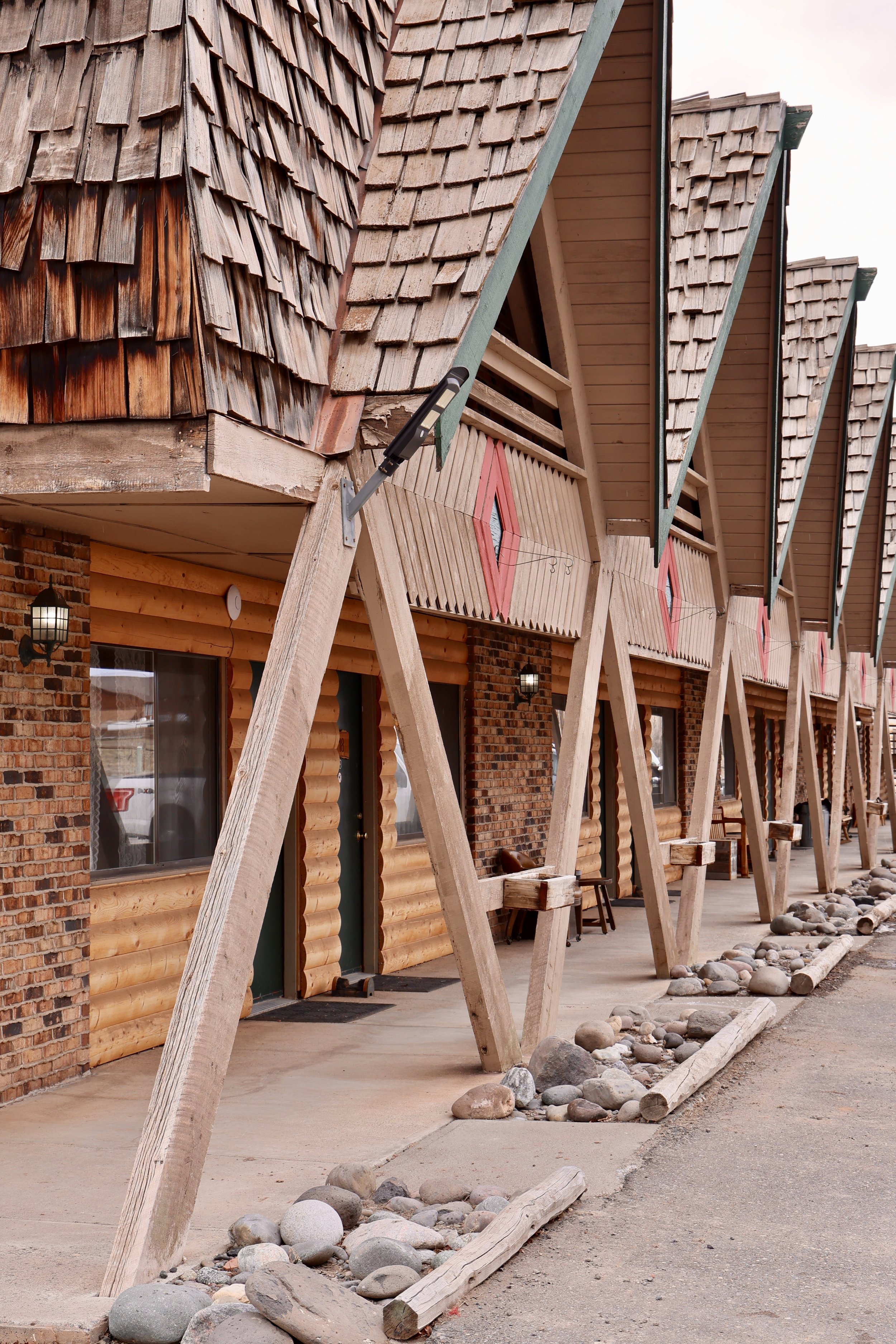 Rocky Mountain Lodge